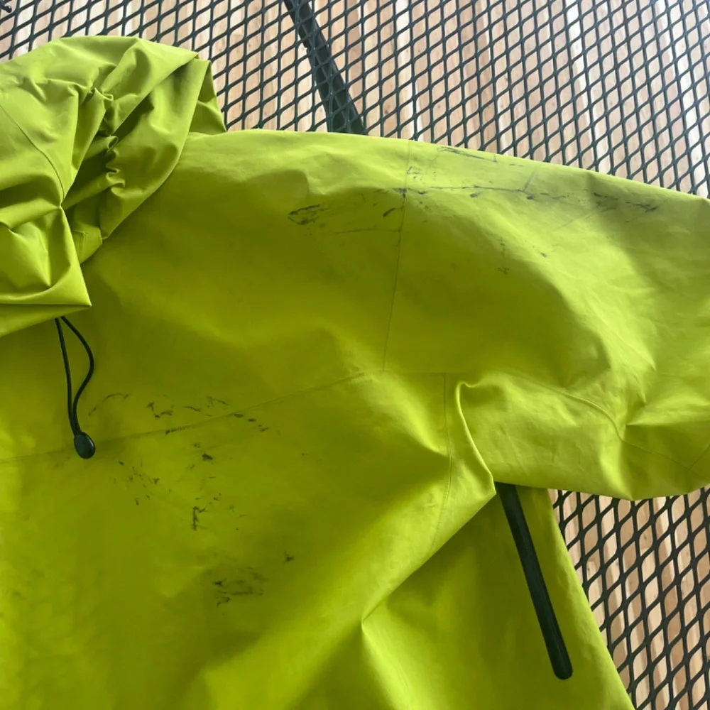 Arc’terxy Alpha SV Jacket - Picture 2 of 4